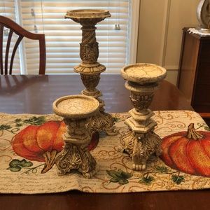 Set of 3 Cream/Gold Candlesticks